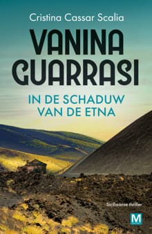 In de schaduw van de Etna - Cristina Cassar Scalia