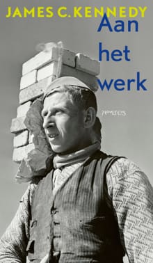 Aan het werk - James Kennedy