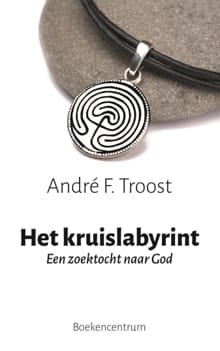 Het kruislabyrint - André F. Troost